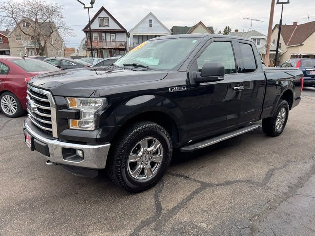 Used 2015 Ford F150 XLT w/ Equipment Group 302A Luxury image 3