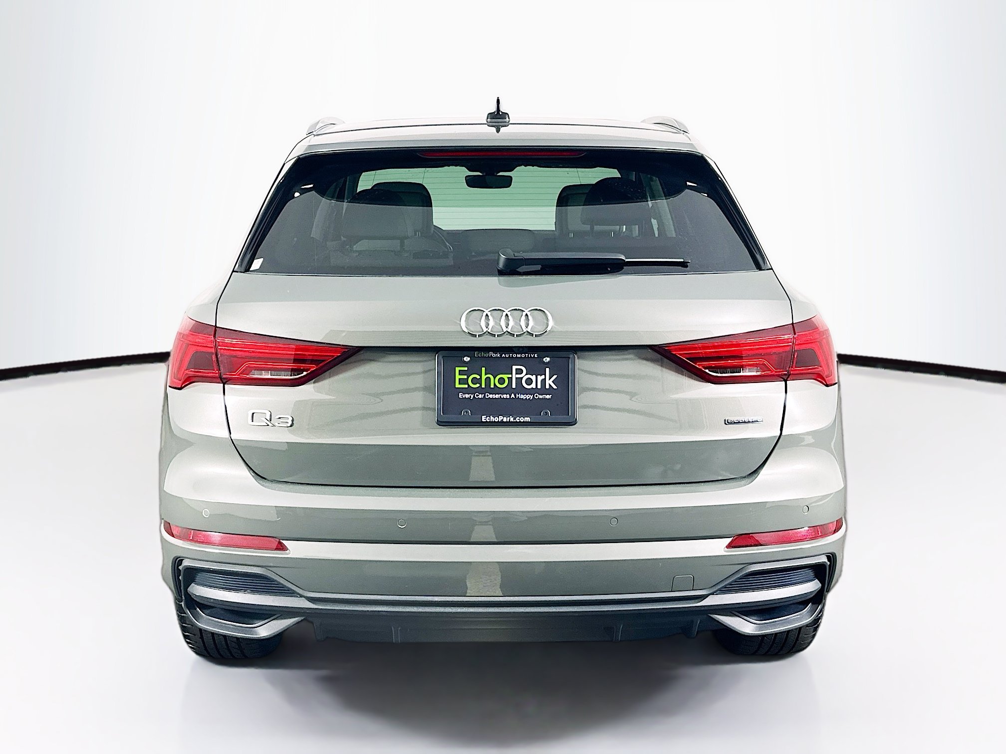 Used 2025 Audi Q3 2.0T Premium AWD/4WD image 7