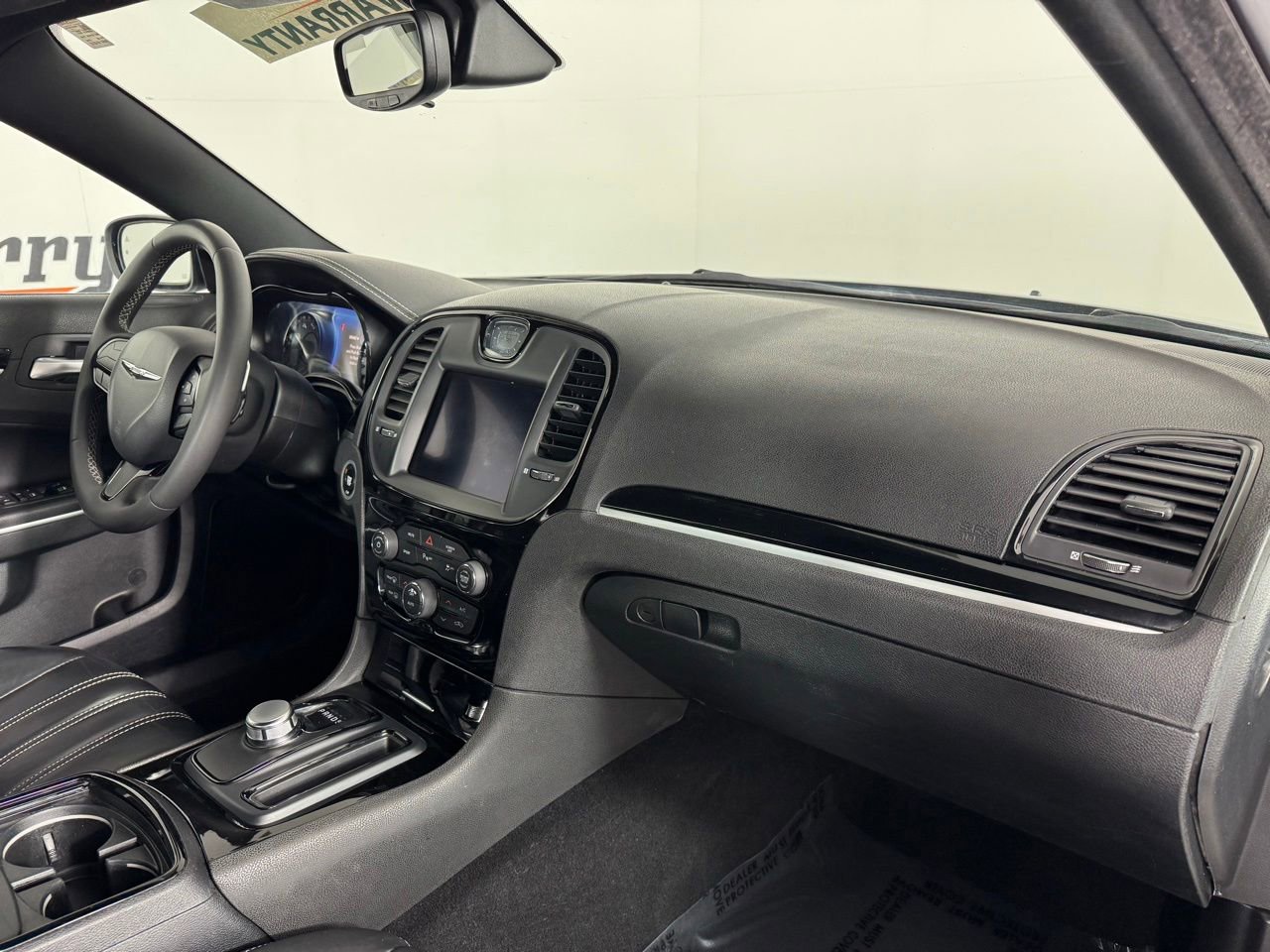 Used 2023 Chrysler 300 S RWD image 34