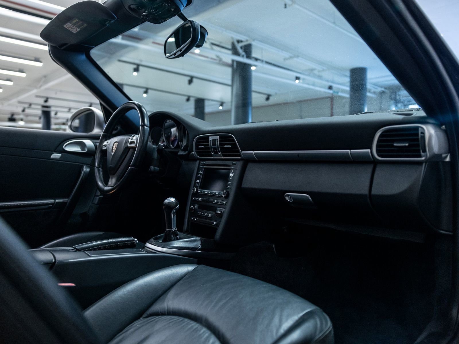 Used 2009 Porsche 911 Carrera S image 28