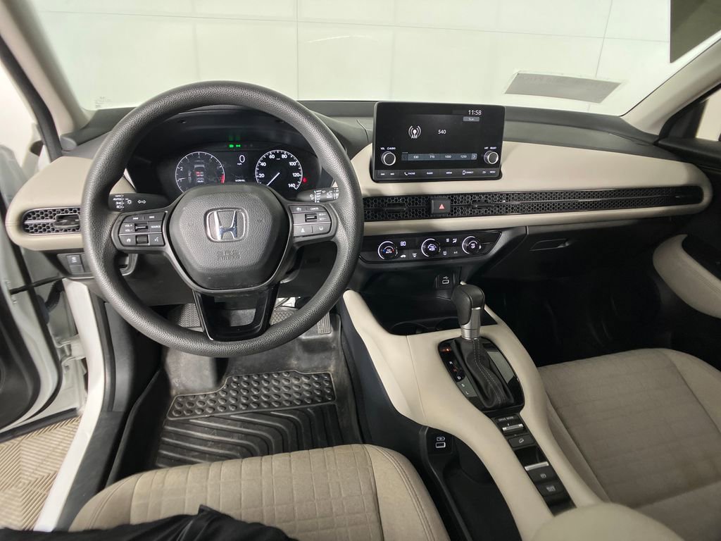 Used 2023 Honda HR-V LX image 5
