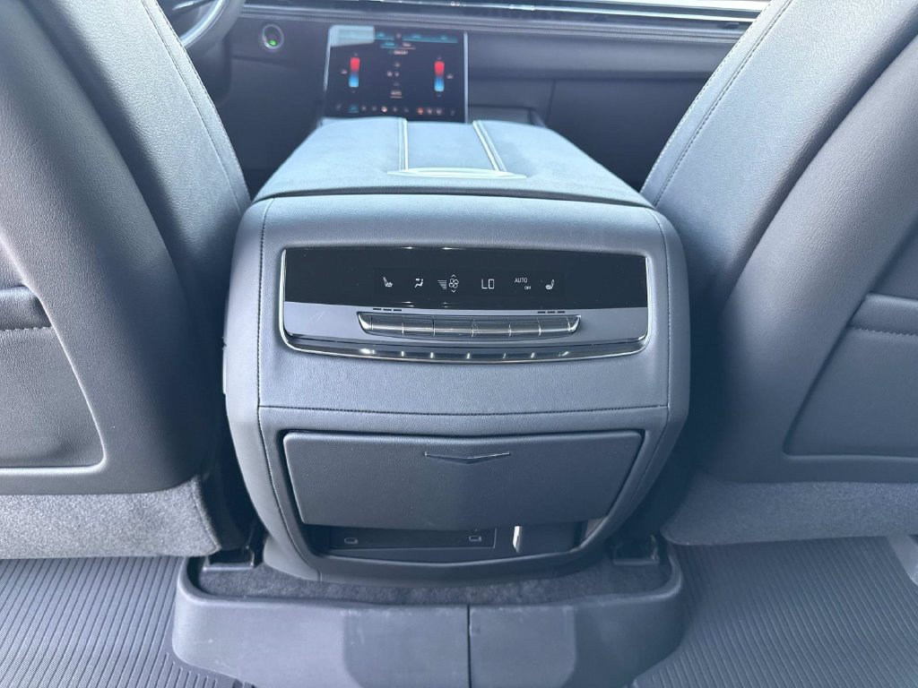 New 2026 Cadillac Escalade ESV 2WD w/ LPO, Floor Liner Package image 16