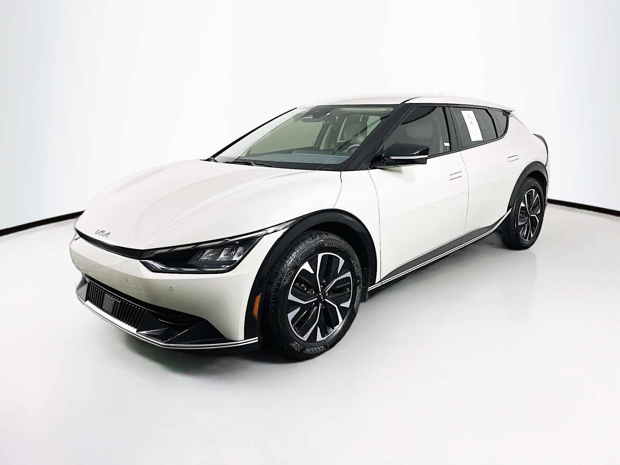 Used 2023 Kia EV6 Wind image 3