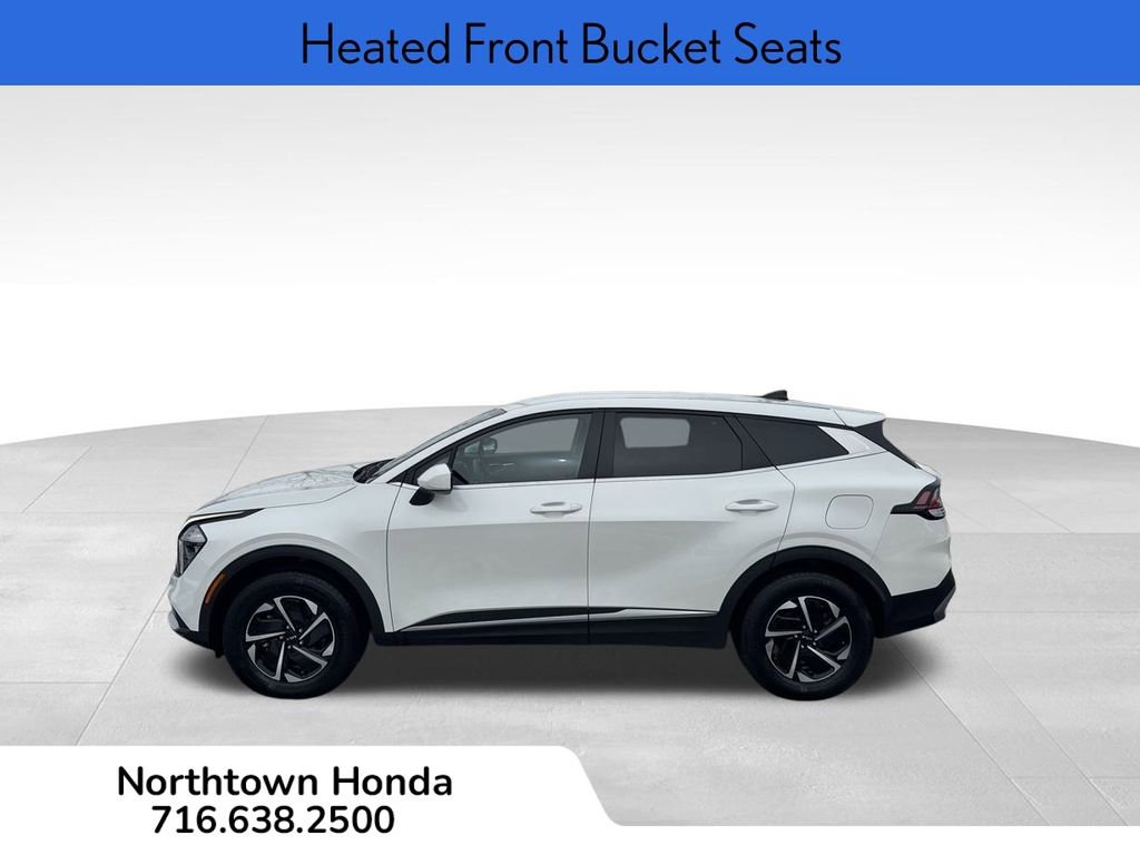 Used 2023 Kia Sportage LX image 8