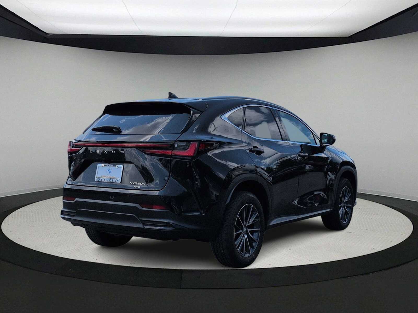 Used 2024 Lexus NX 350h AWD image 8