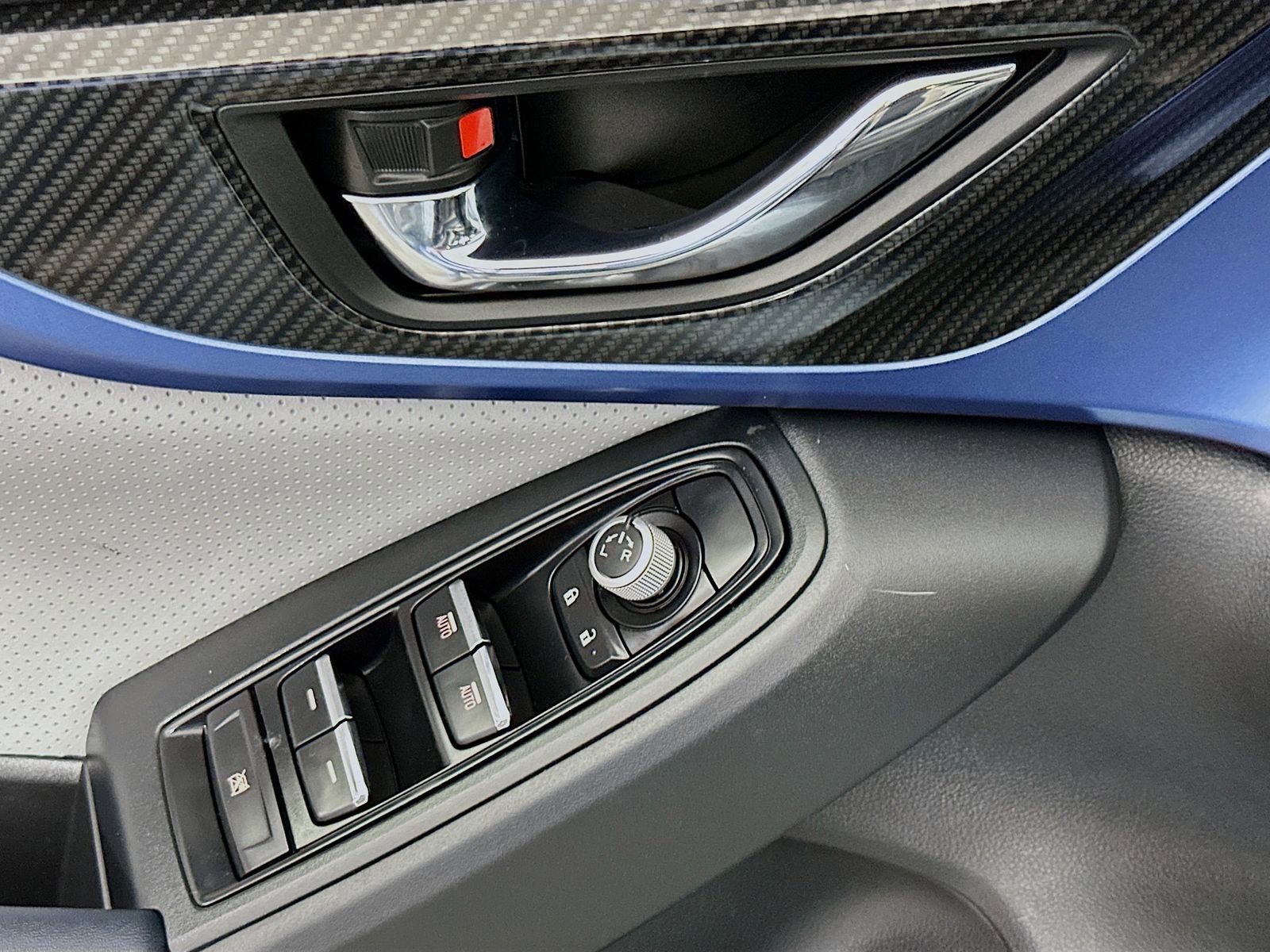 Used 2020 Subaru Crosstrek Hybrid w/ Moonroof Package w/Navigation image 18