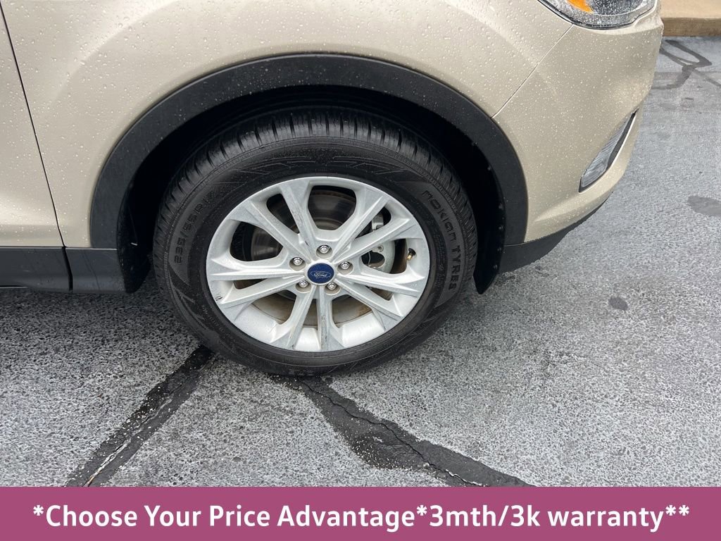 Used 2017 Ford Escape SE image 13