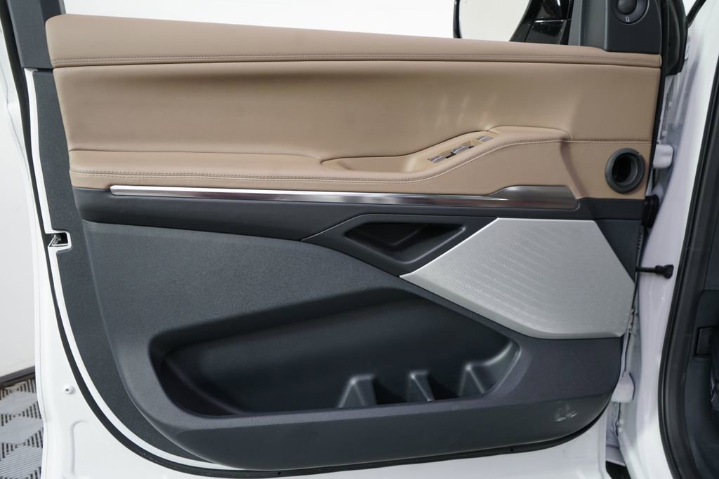 New 2026 Lincoln Navigator L Black Label AWD/4WD image 23