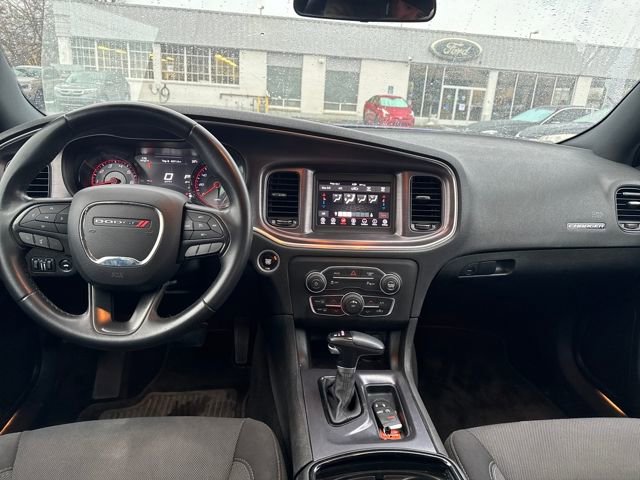 Used 2018 Dodge Charger SXT w/ Blacktop Package image 12