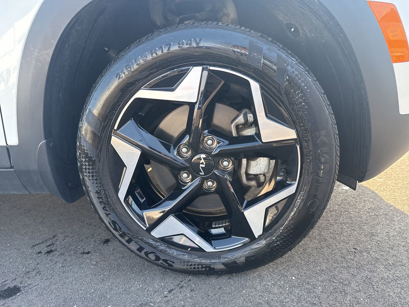 Used 2024 Kia Seltos EX image 11