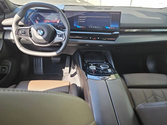 Used 2024 BMW 530i w/ Convenience Package RWD image 17