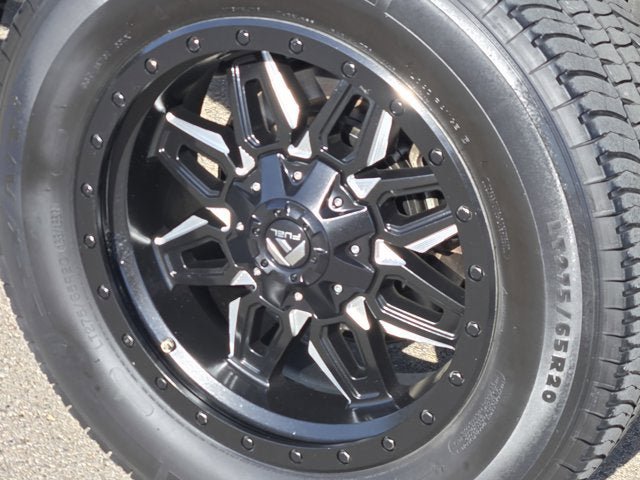 Used 2019 Toyota Tundra Limited AWD/4WD image 16