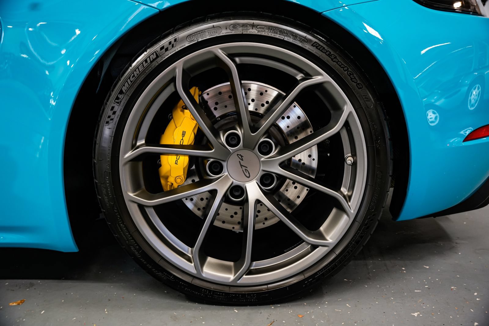 Used 2021 Porsche 718 Cayman GT4 RWD image 41