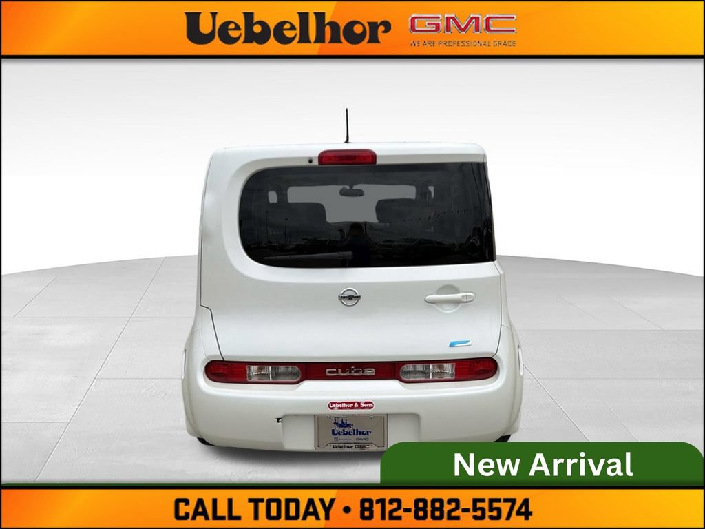 Used 2013 Nissan Cube 1.8 S w/ Interior Designer Pkg FWD image 7