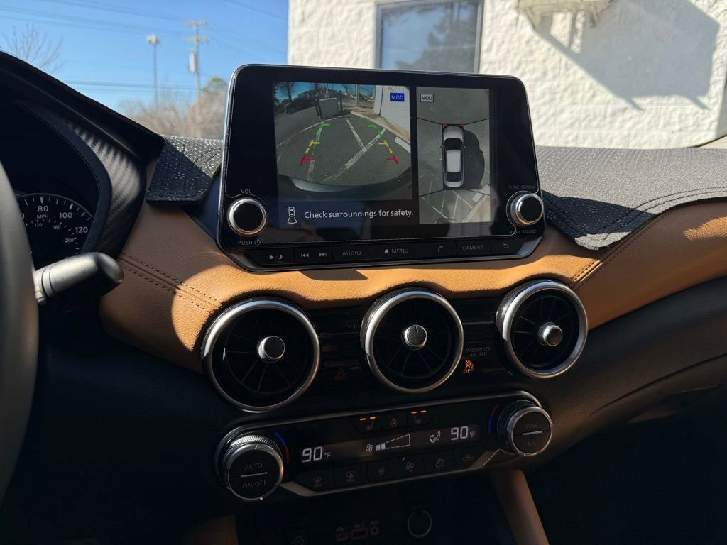 Used 2024 Nissan Sentra SV w/ SV Premium Package image 10