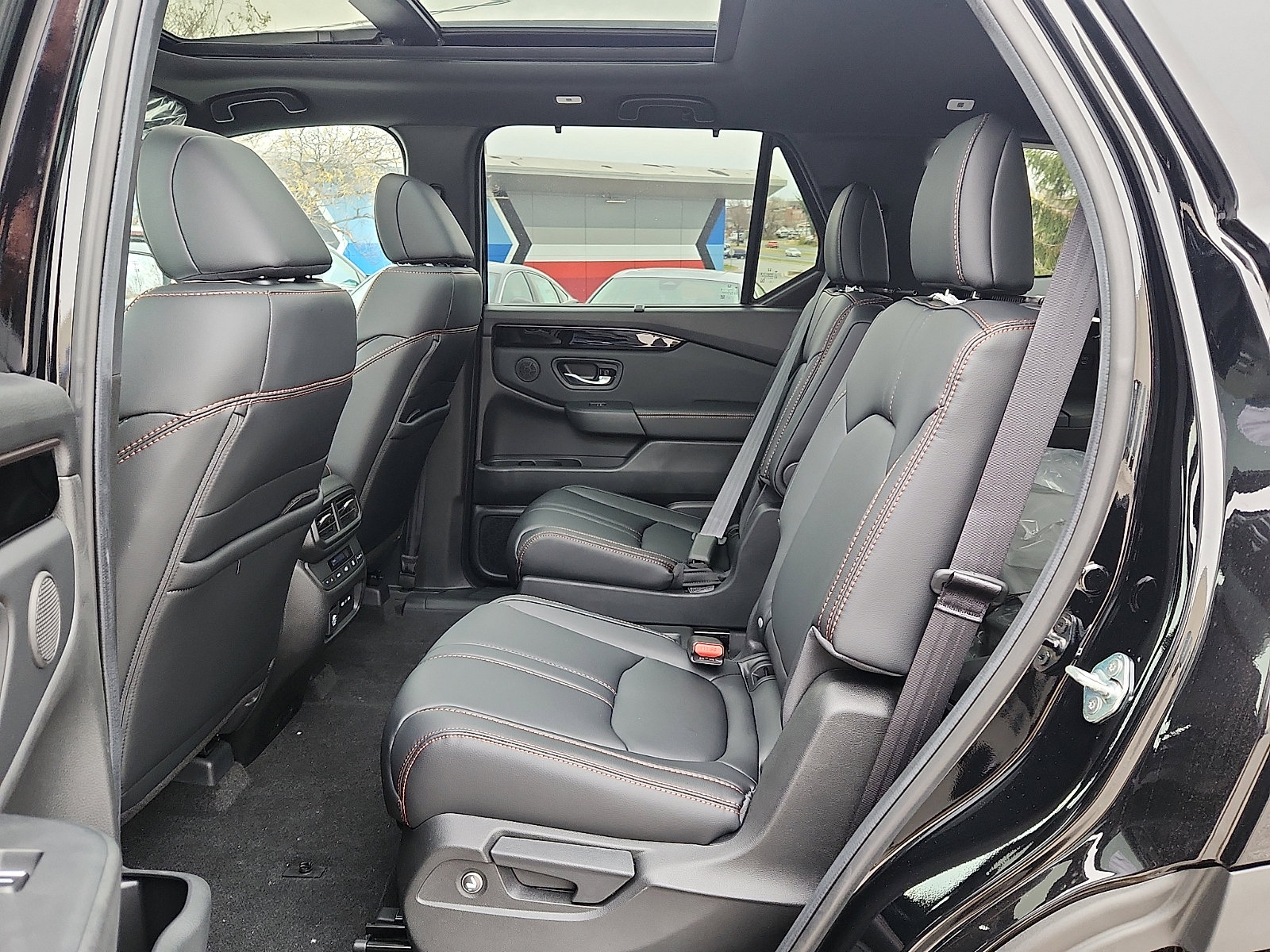 New 2025 Honda Pilot TrailSport image 6