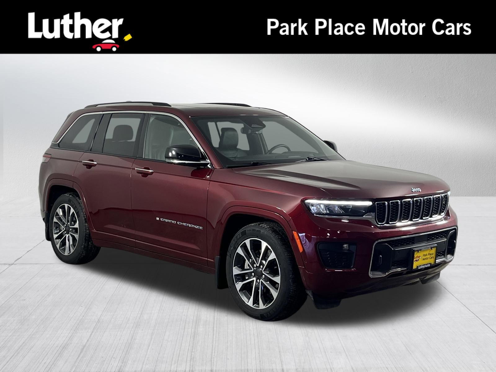 Used 2023 Jeep Grand Cherokee Overland w/ Advanced Protech Group III image 1