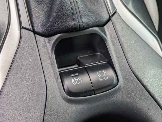 Used 2025 Toyota Corolla Cross L image 16