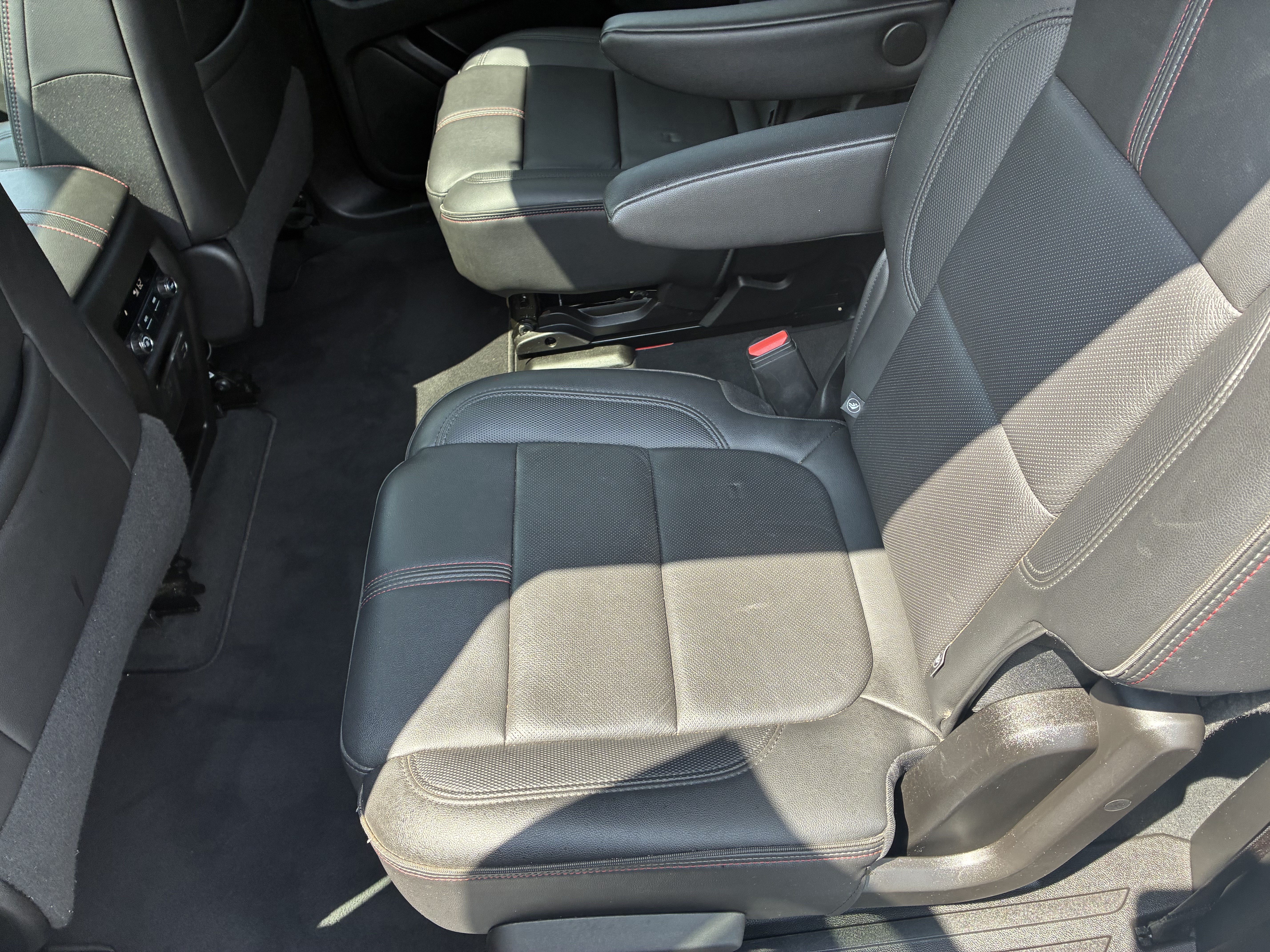 Used 2022 Chevrolet Traverse RS AWD/4WD image 15