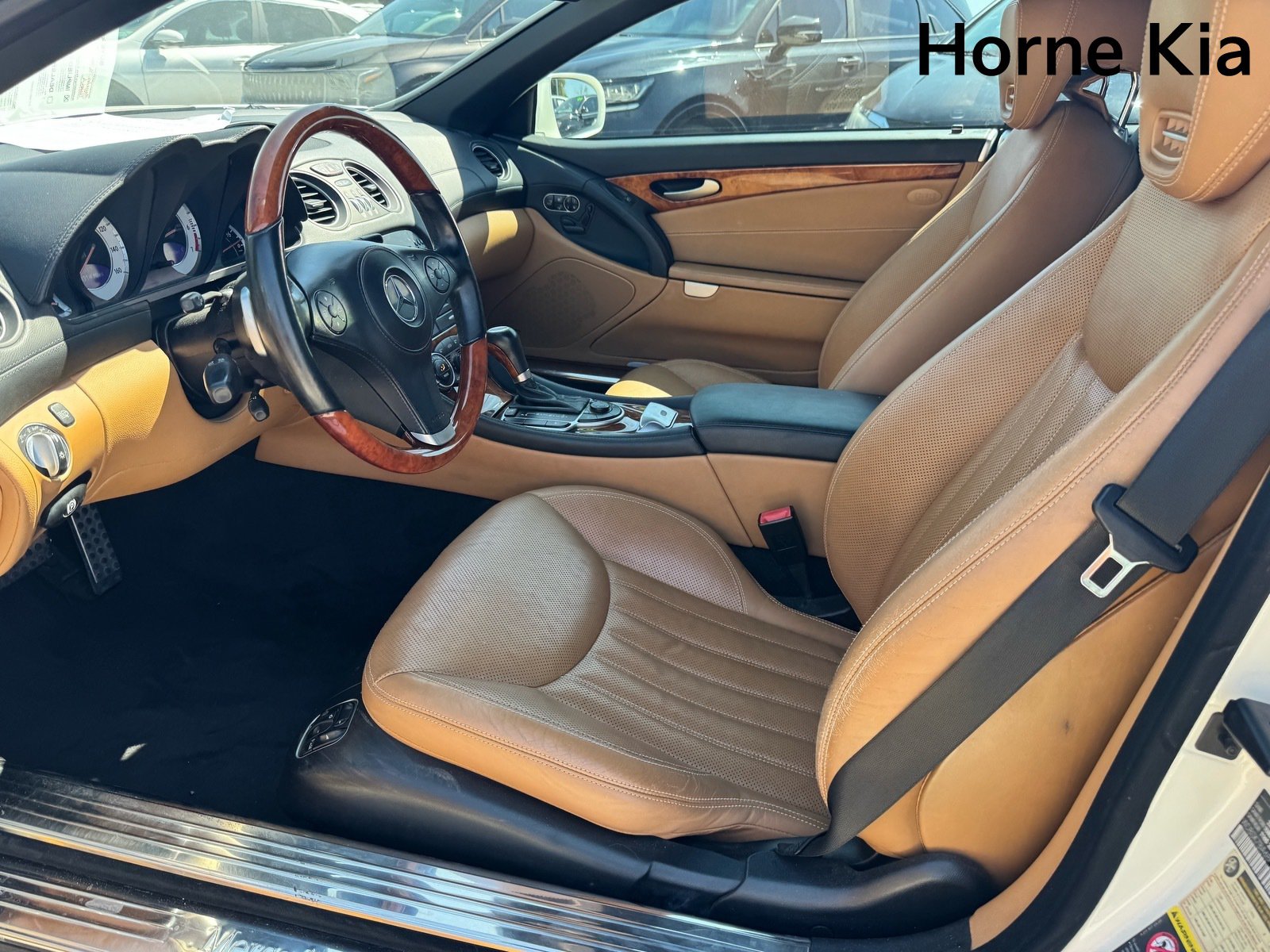 Used 2011 Mercedes-Benz SL 550 image 10