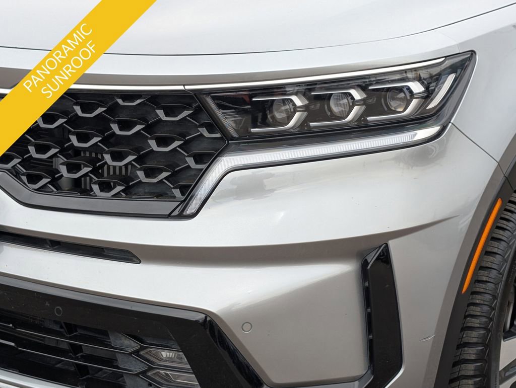 Certified 2023 Kia Sorento SX Prestige w/ Panoramic Sunroof Package image 11