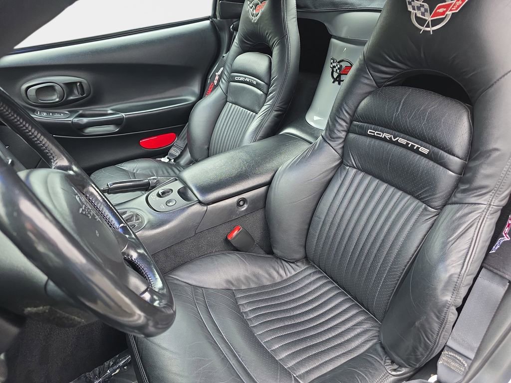 Used 2000 Chevrolet Corvette Convertible w/ Memory Pkg image 14
