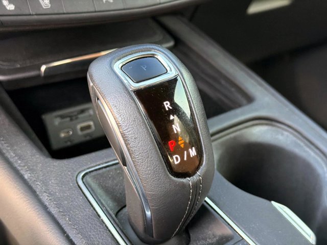 Used 2019 Cadillac XT4 Premium Luxury image 24