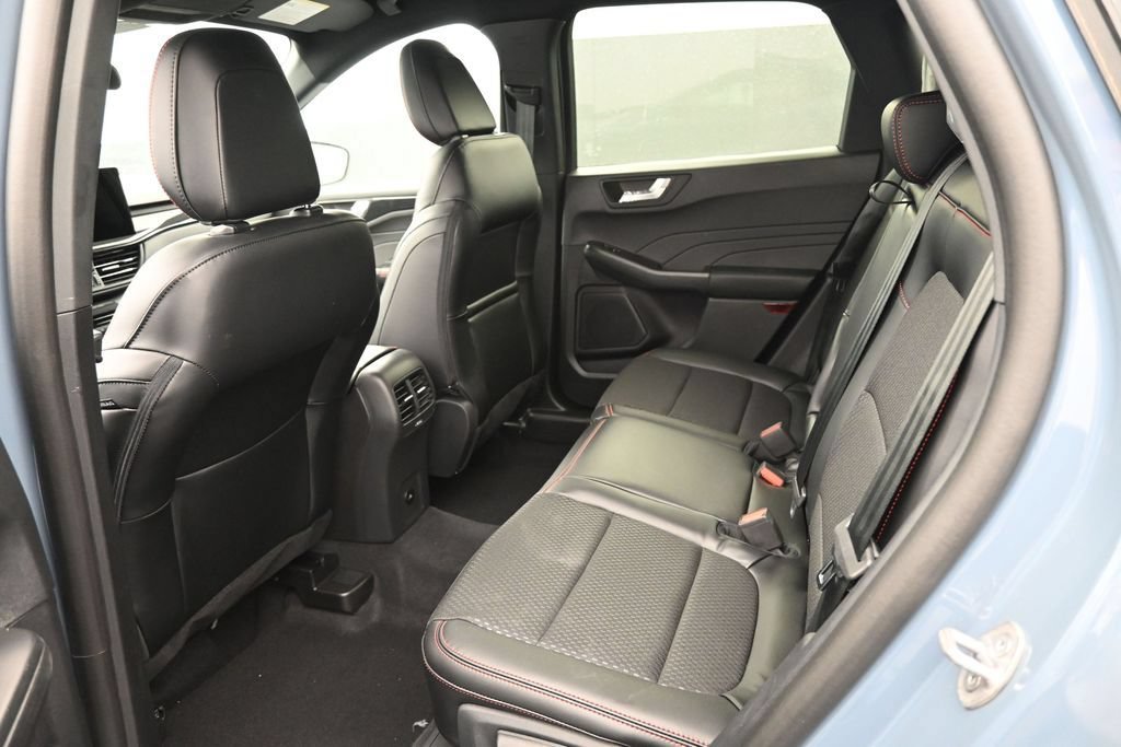 New 2026 Ford Escape ST-Line w/ Tech Pack #1 AWD/4WD image 21