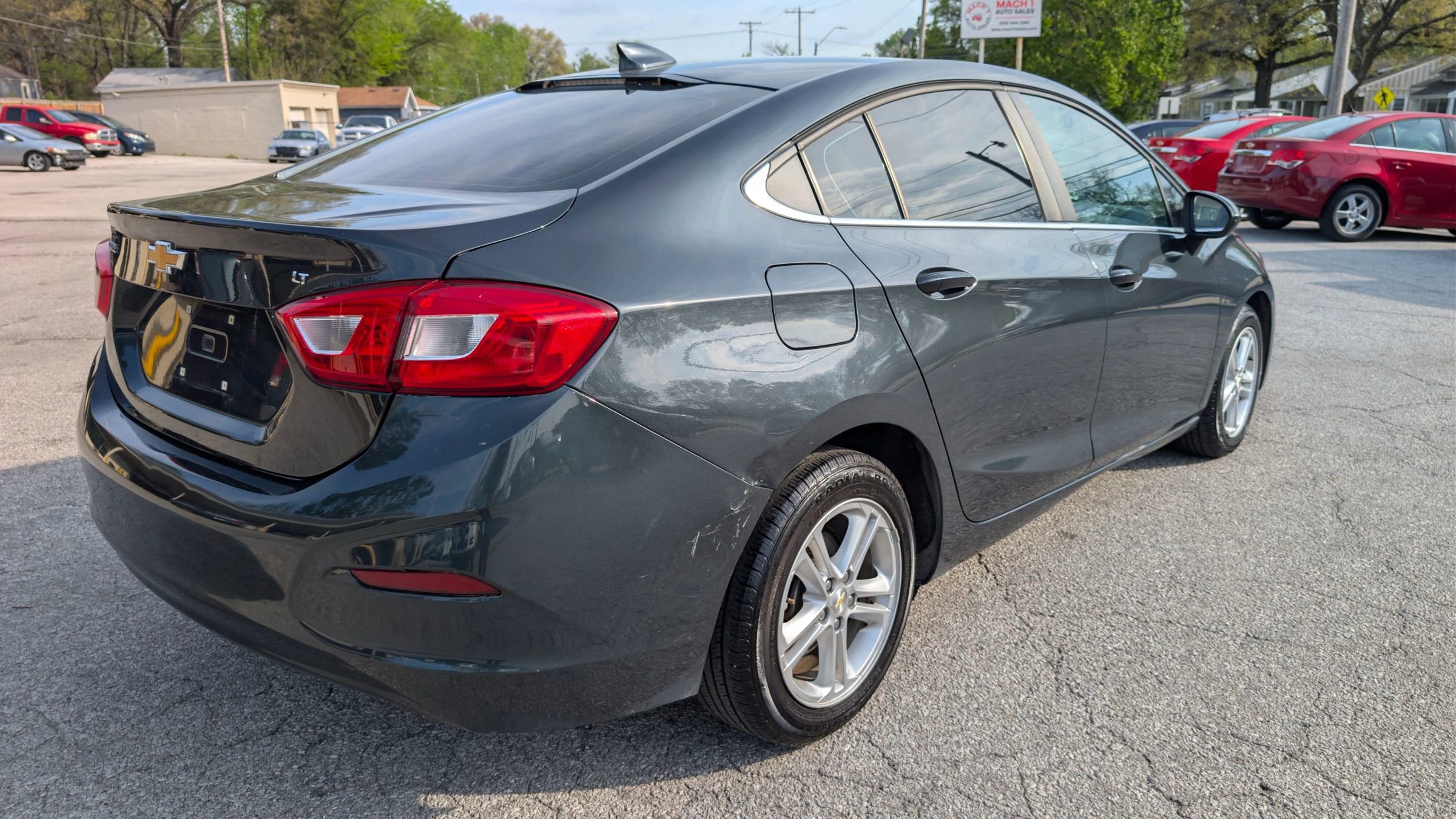 Used 2018 Chevrolet Cruze LT FWD image 5
