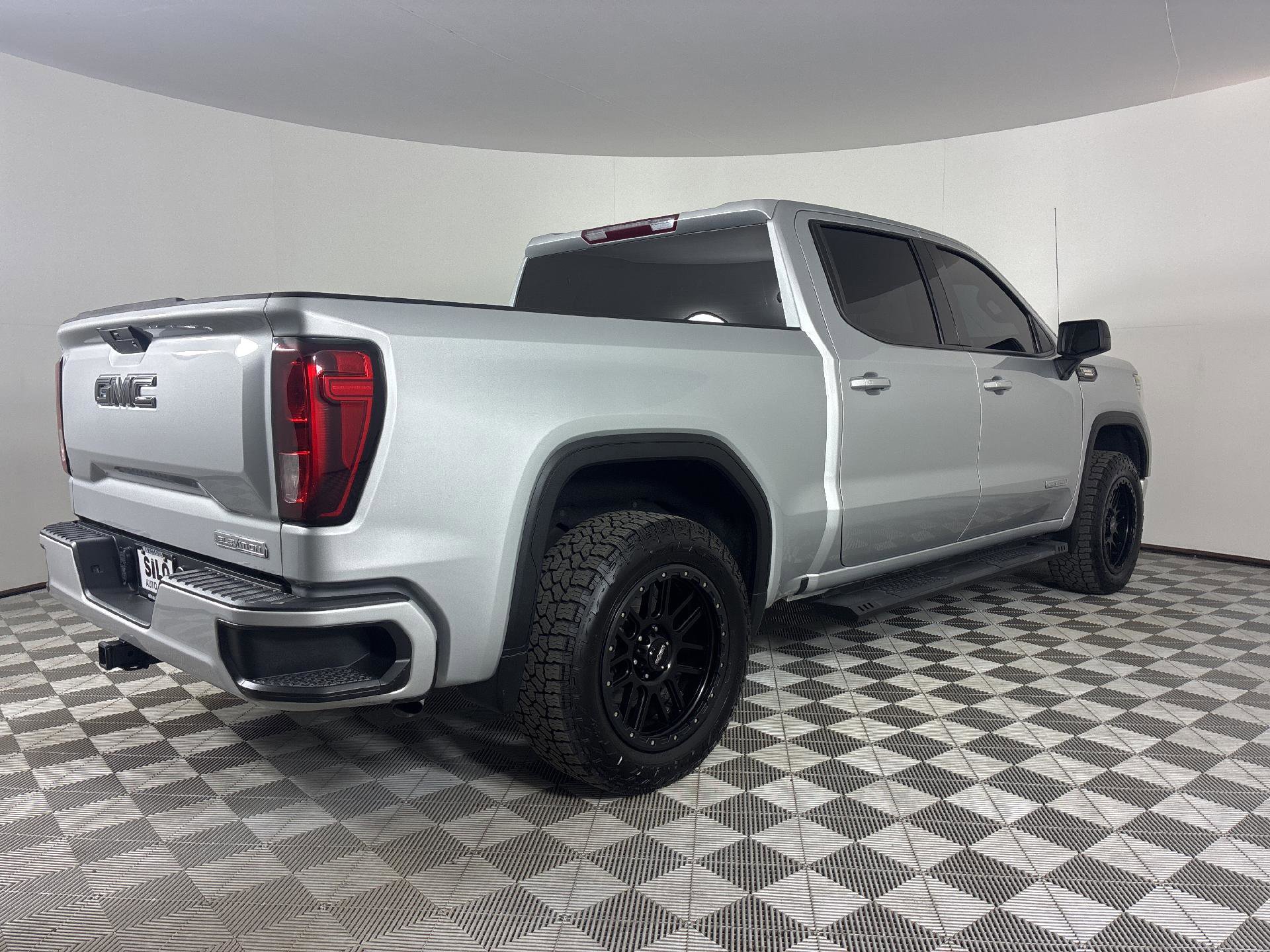 Used 2021 GMC Sierra 1500 Elevation image 8