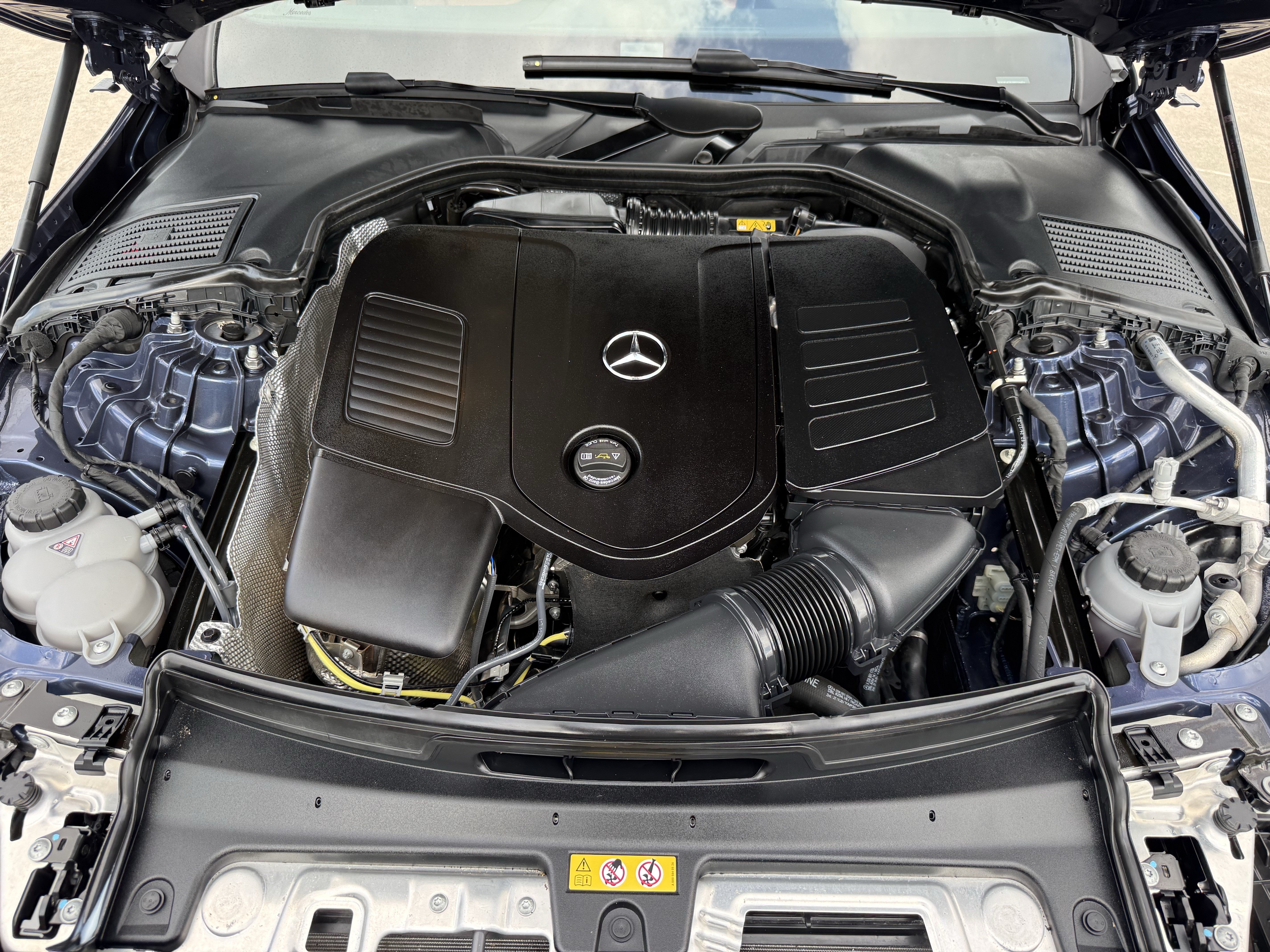 Used 2024 Mercedes-Benz C 300 Sedan image 32