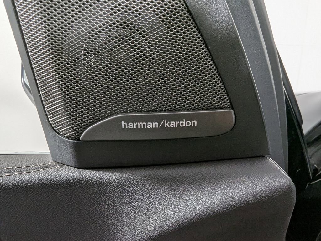 Certified 2024 BMW X5 xDrive40i w/ Premium Package image 17