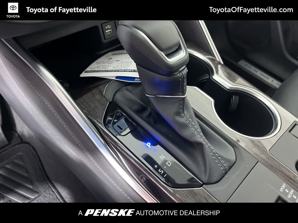 Used 2026 Toyota Highlander Limited image 36