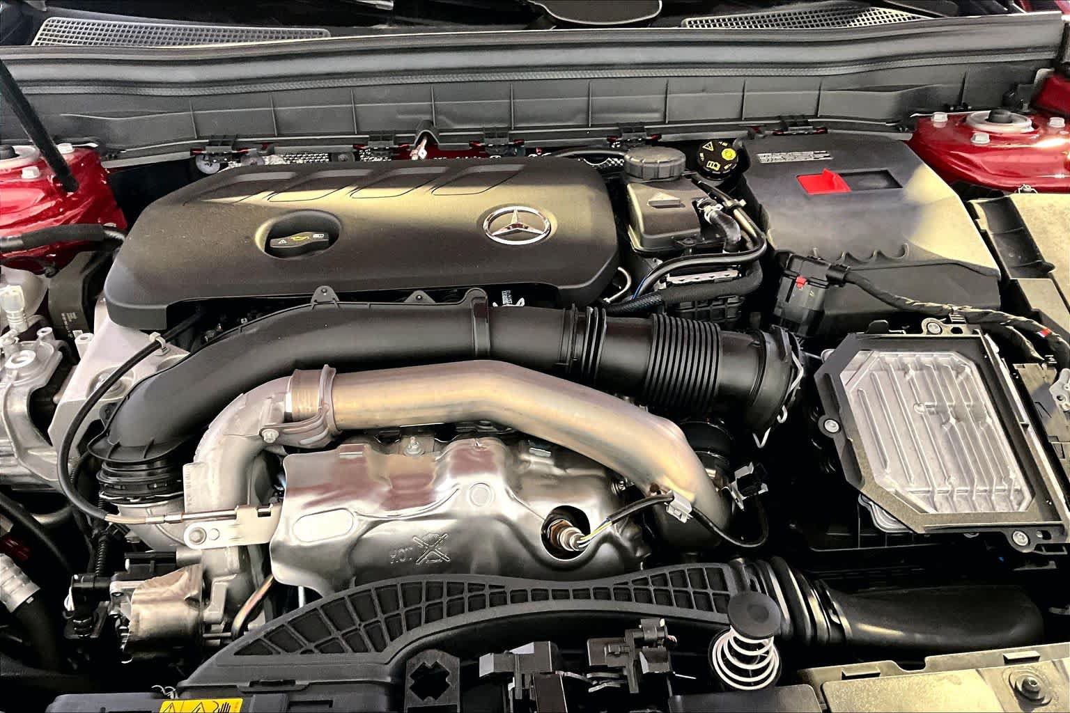 New 2026 Mercedes-Benz GLB 250 4MATIC image 14