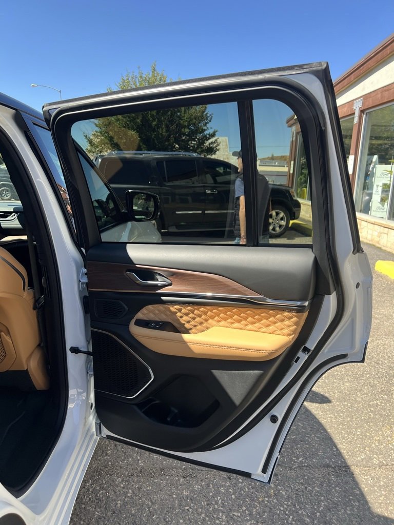 New 2025 Jeep Grand Cherokee Summit w/ Adv Protech Group IV image 13