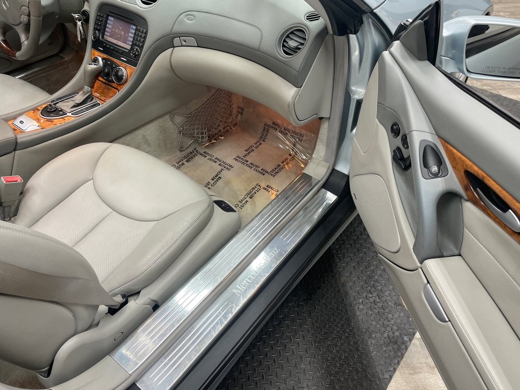 Used 2007 Mercedes-Benz SL 550 image 33