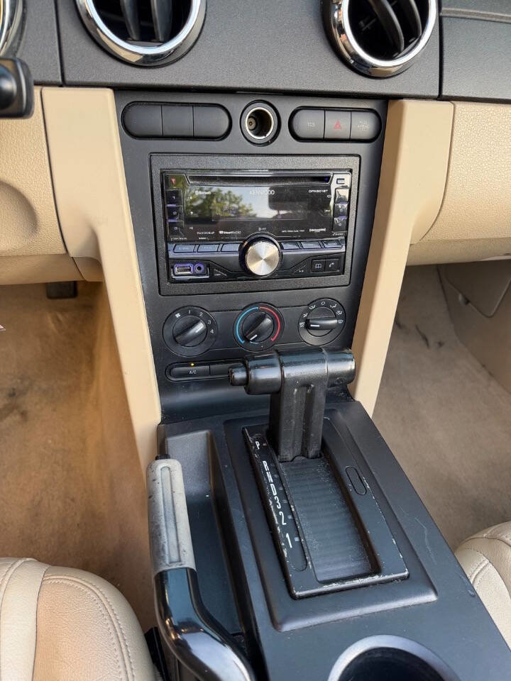 Used 2007 Ford Mustang Premium RWD image 25