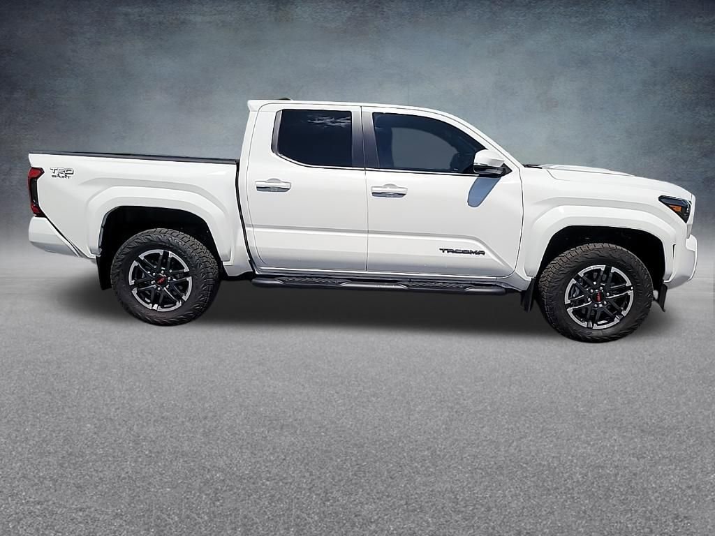 Used 2024 Toyota Tacoma TRD Sport w/ TRD Sport Upgrade Package AWD/4WD image 4
