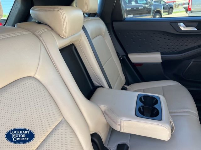 Used 2020 Ford Escape SE image 26