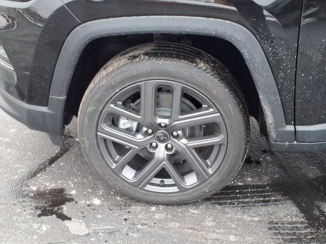 New 2026 Jeep Compass Limited image 19