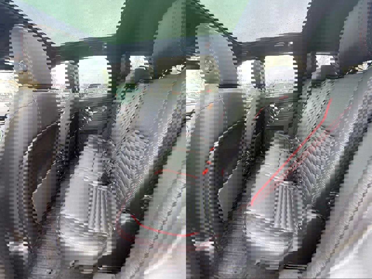 Used 2020 Land Rover Discovery Sport S R-Dynamic image 8