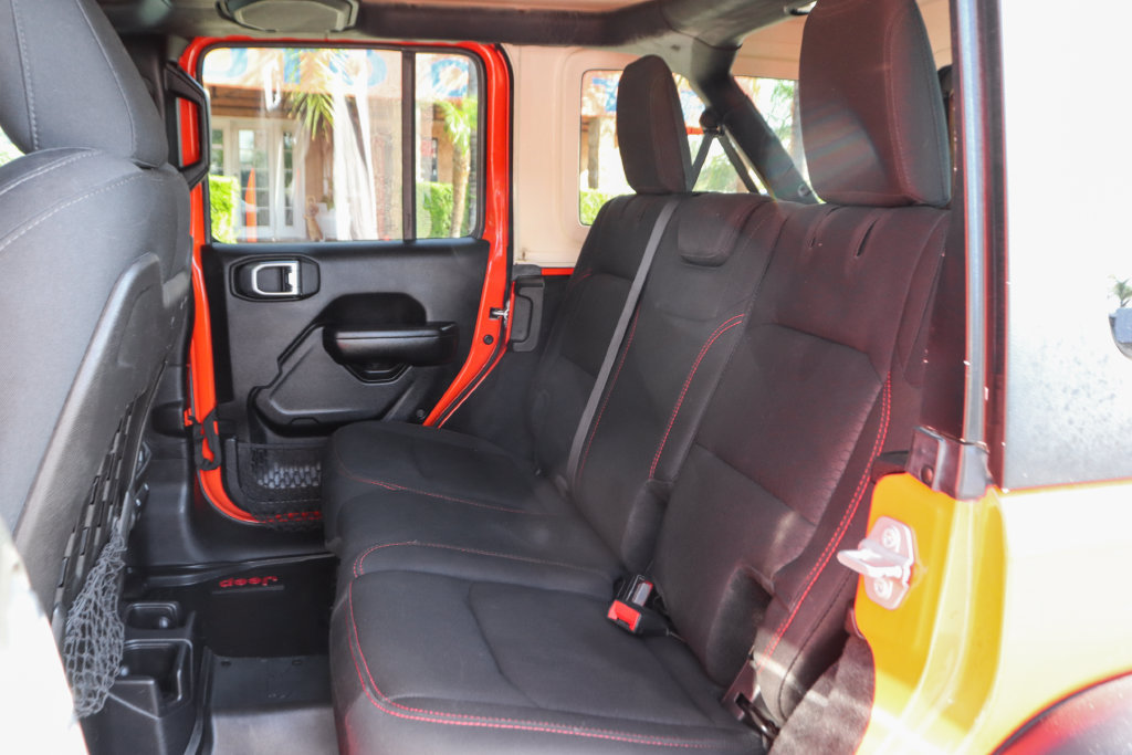 Used 2020 Jeep Wrangler Unlimited Rubicon AWD/4WD image 38