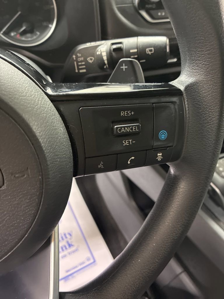 Used 2023 Nissan Rogue SV image 13