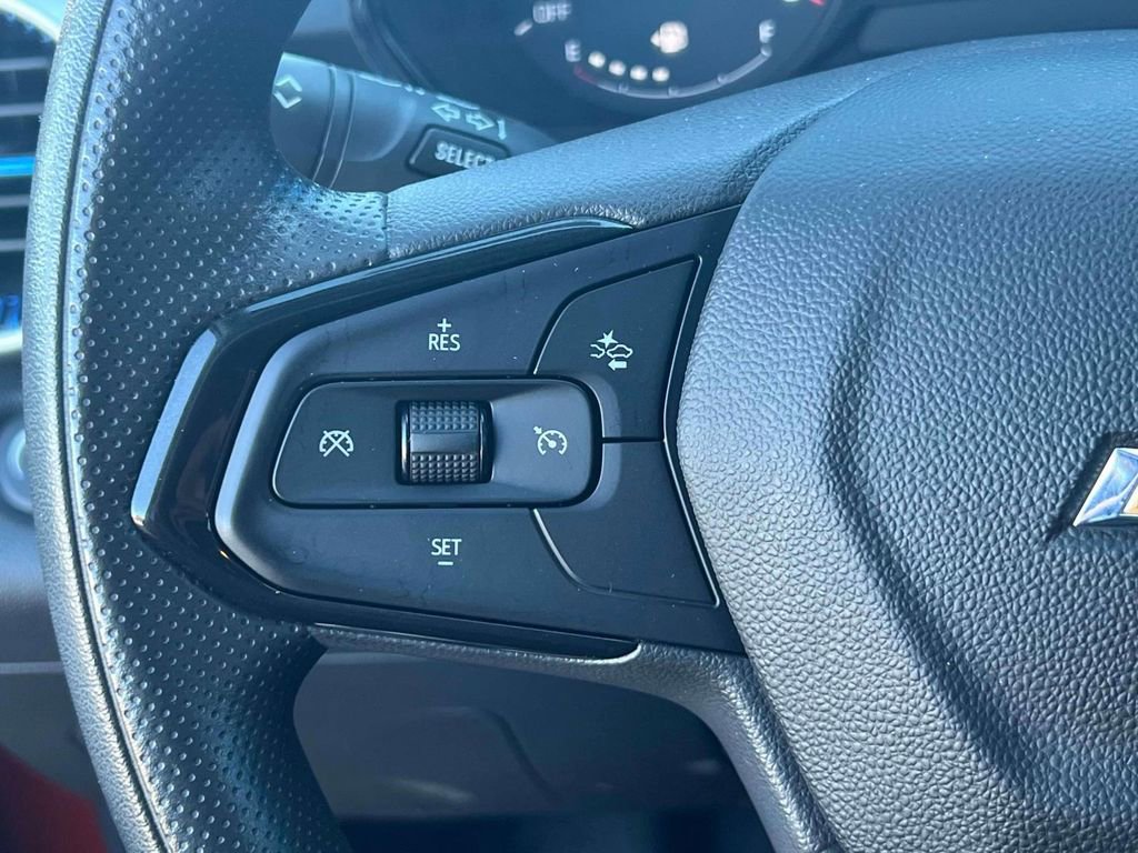 Used 2024 Chevrolet Trax LS FWD image 19