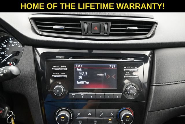 Used 2017 Nissan Rogue S AWD/4WD image 29