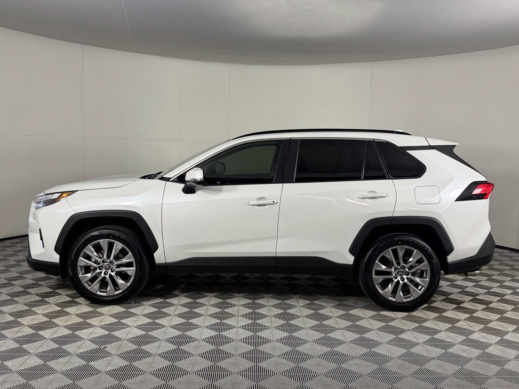 Used 2024 Toyota RAV4 XLE Premium AWD/4WD image 10