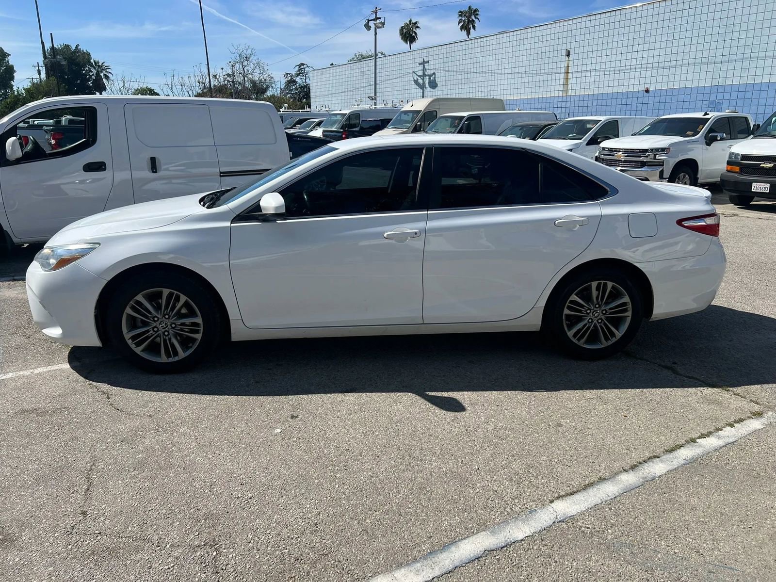 Used 2017 Toyota Camry SE FWD image 8