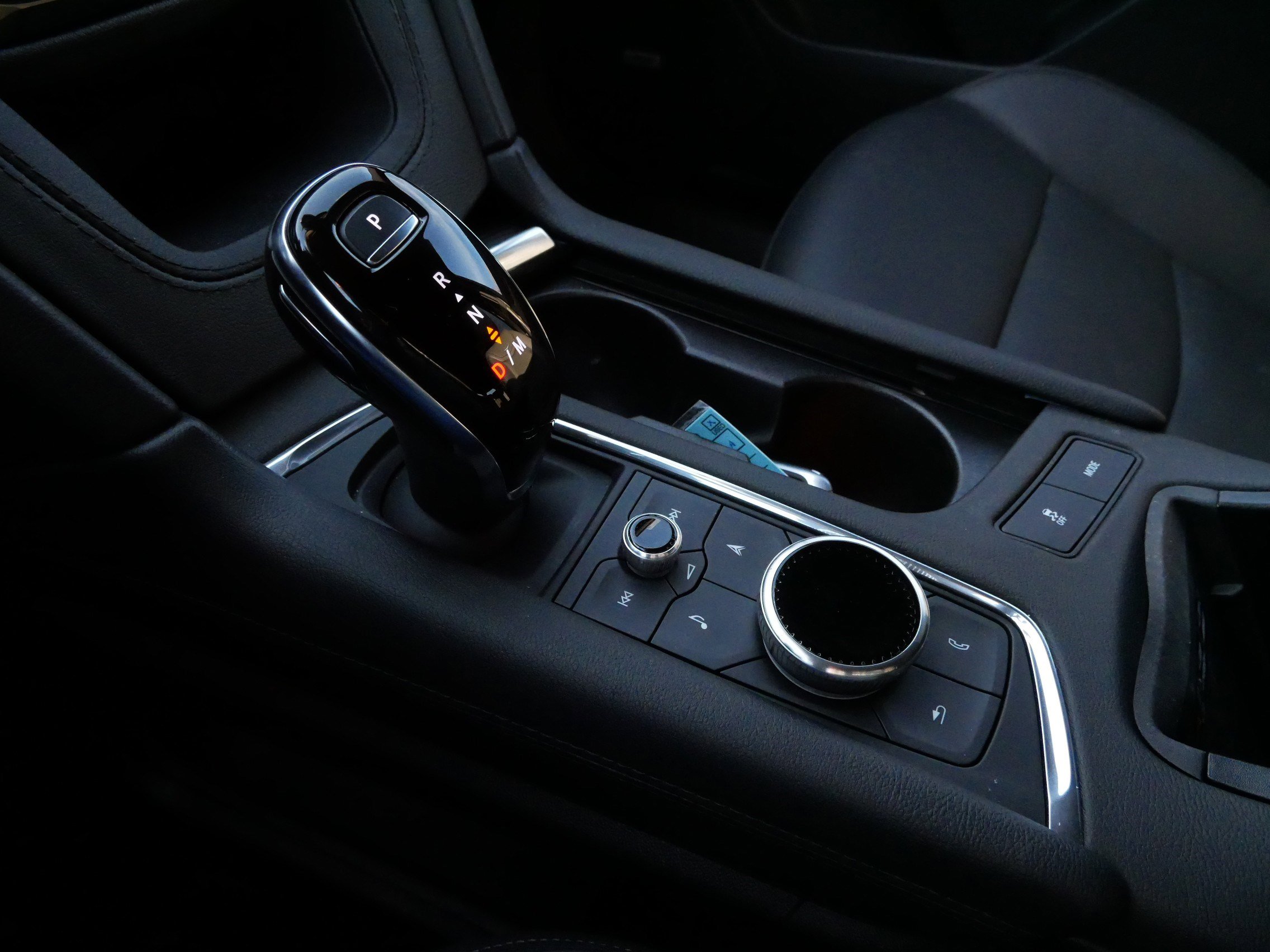 Certified 2025 Cadillac XT6 Sport image 24