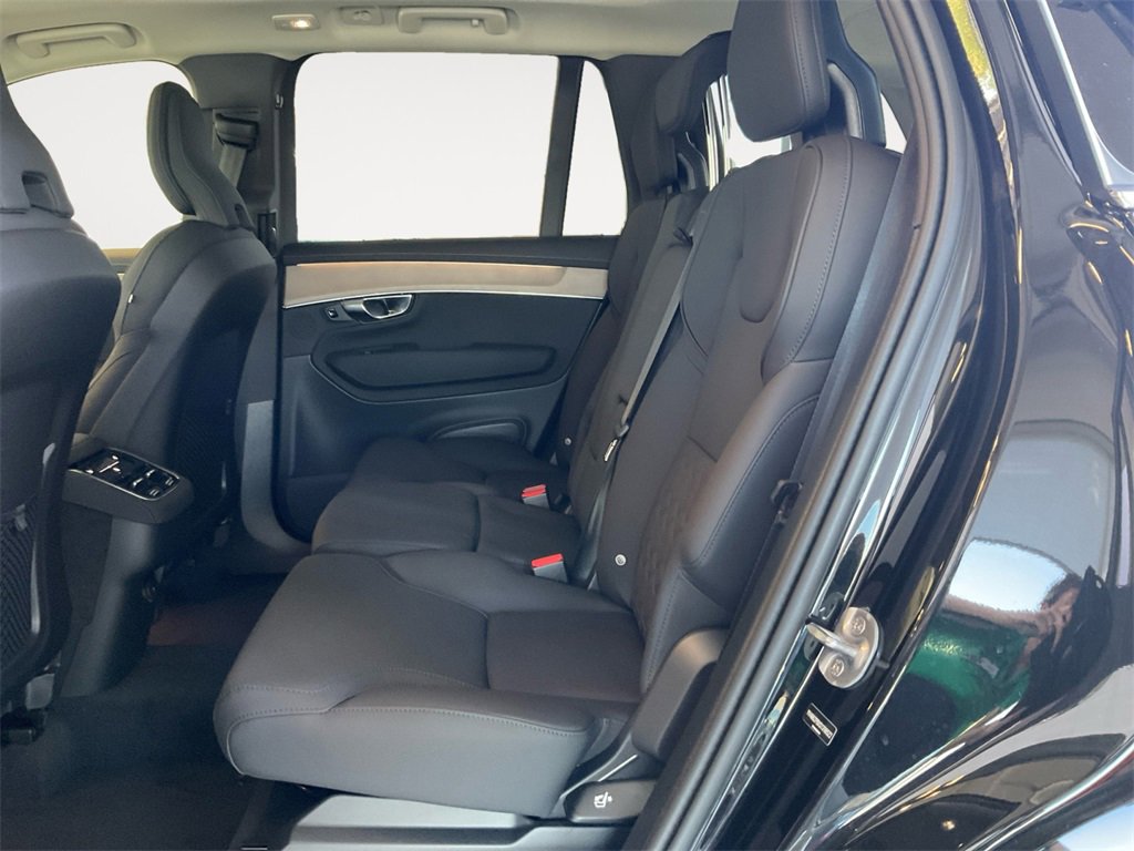 New 2025 Volvo XC90 B6 Plus w/ Protection Package Premier image 13