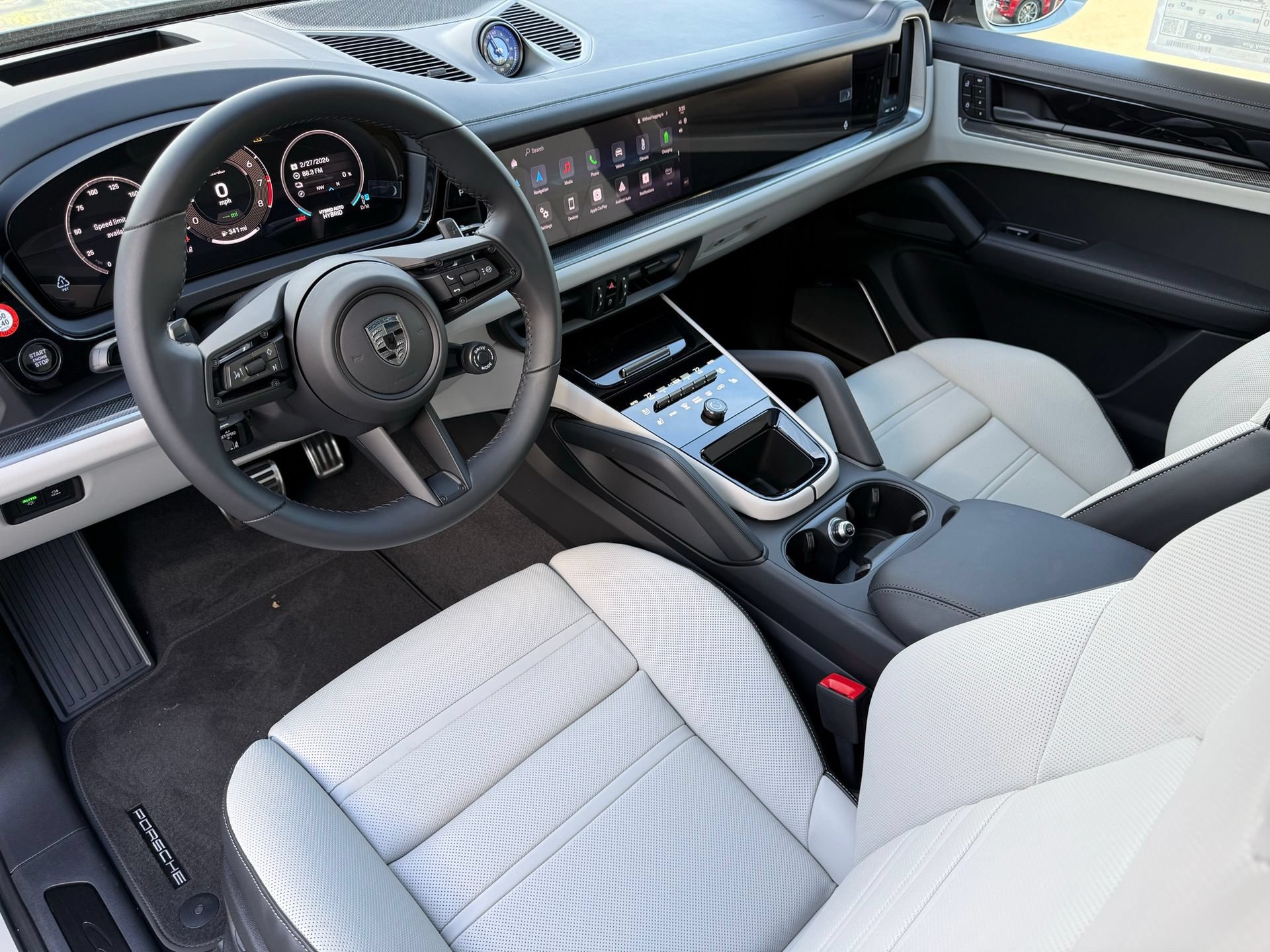 New 2026 Porsche Cayenne Turbo AWD/4WD image 4